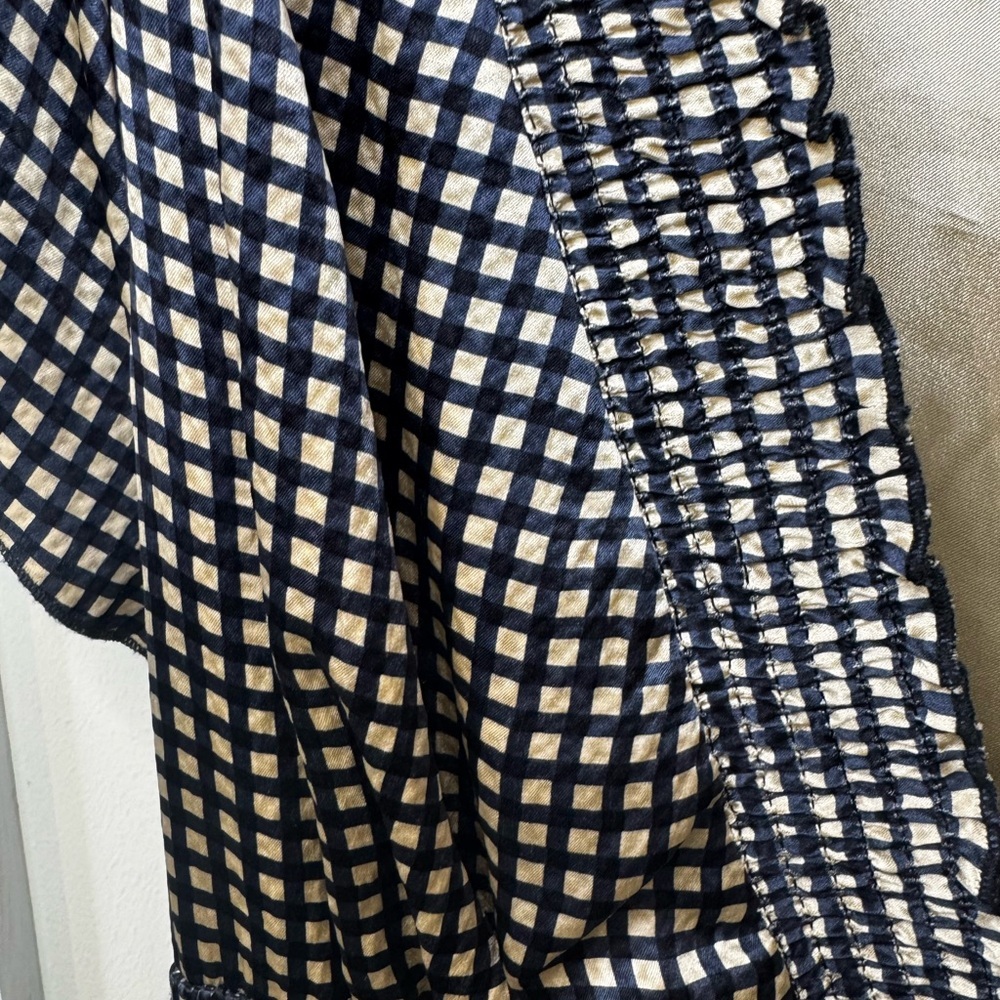BCBGMaxAzria 100% silk V-Neck Waisted Dress navy/taupe - Picture 3 of 7